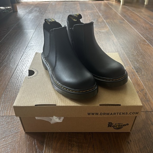 Dr. Martens Kid's Collection 2976 Junior Chelsea Boot (Little Kid/Big Kid) Sz 13 - Picture 7 of 11